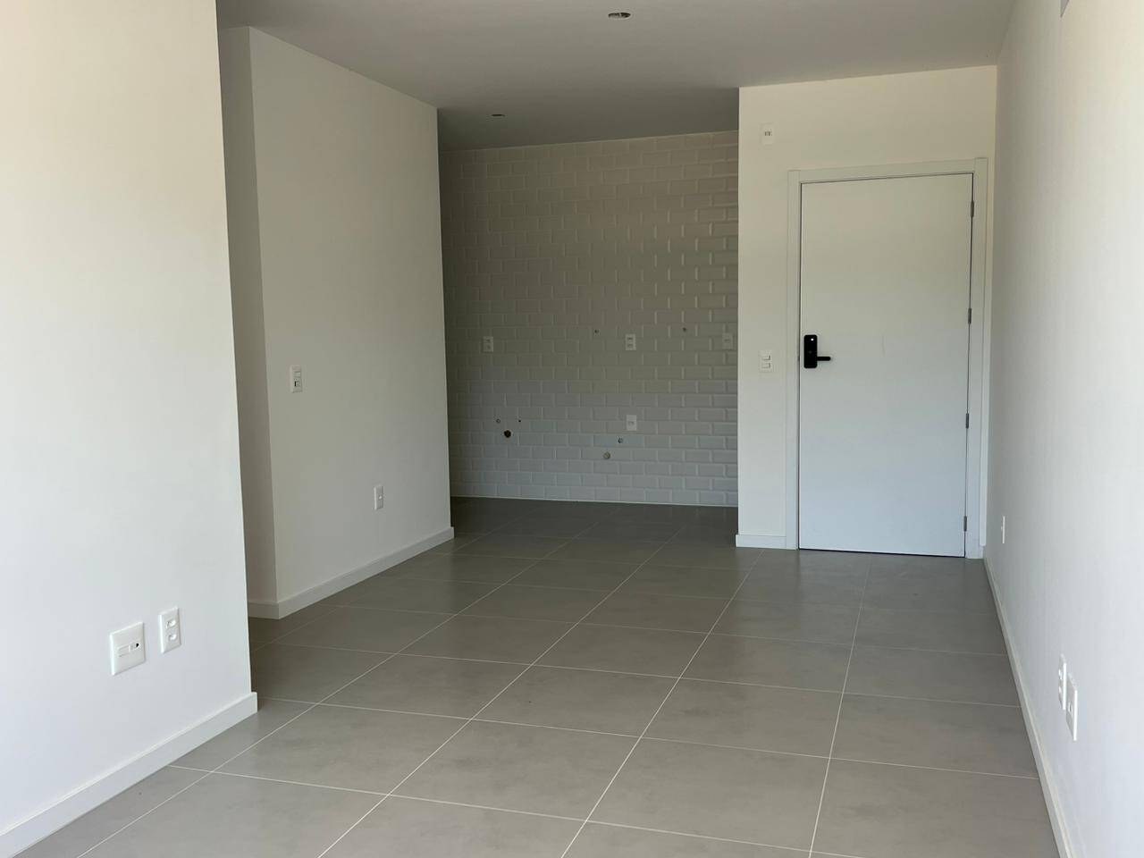 Apartamento à venda com 2 quartos, 85m² - Foto 10