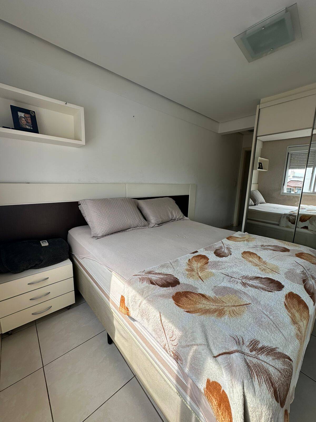 Apartamento à venda com 2 quartos, 75m² - Foto 6