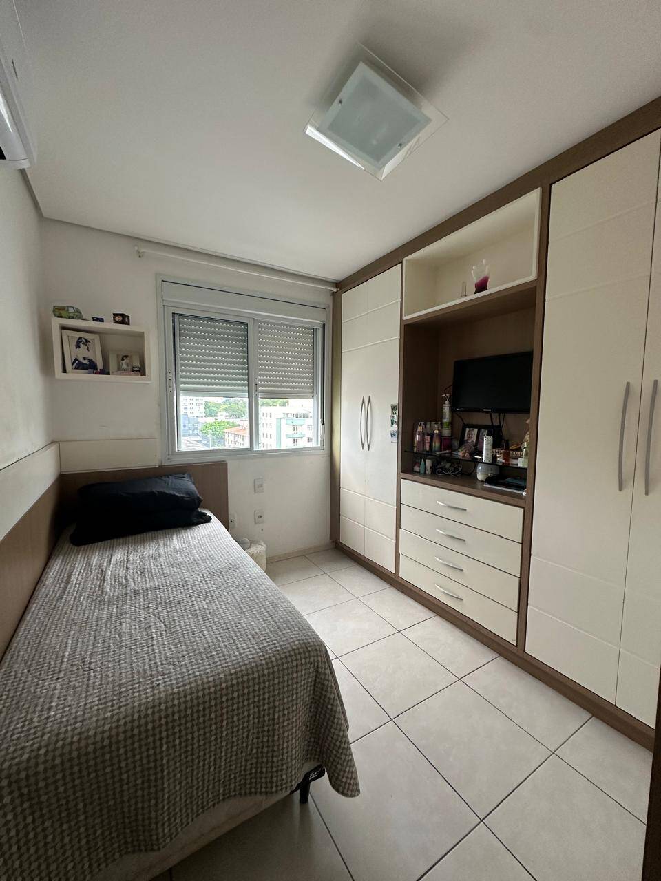 Apartamento à venda com 2 quartos, 75m² - Foto 8