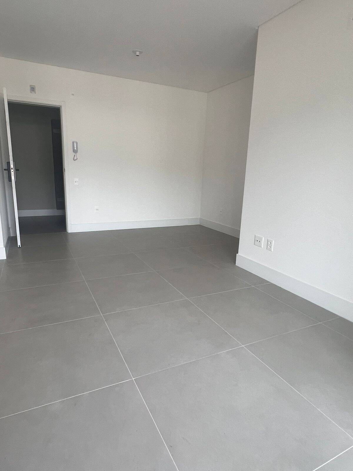 Apartamento à venda com 2 quartos, 110m² - Foto 9