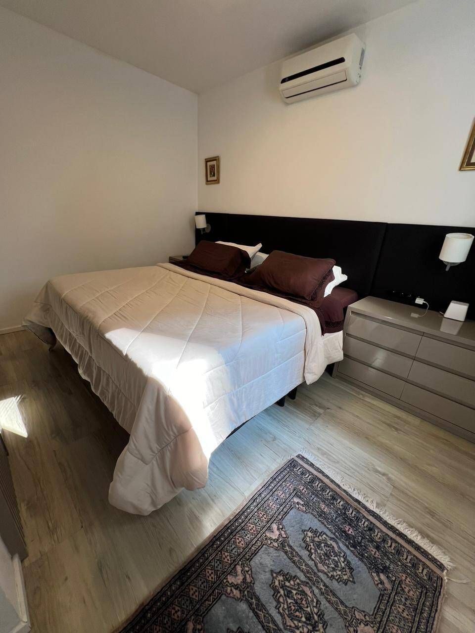 Apartamento à venda com 3 quartos, 210m² - Foto 2