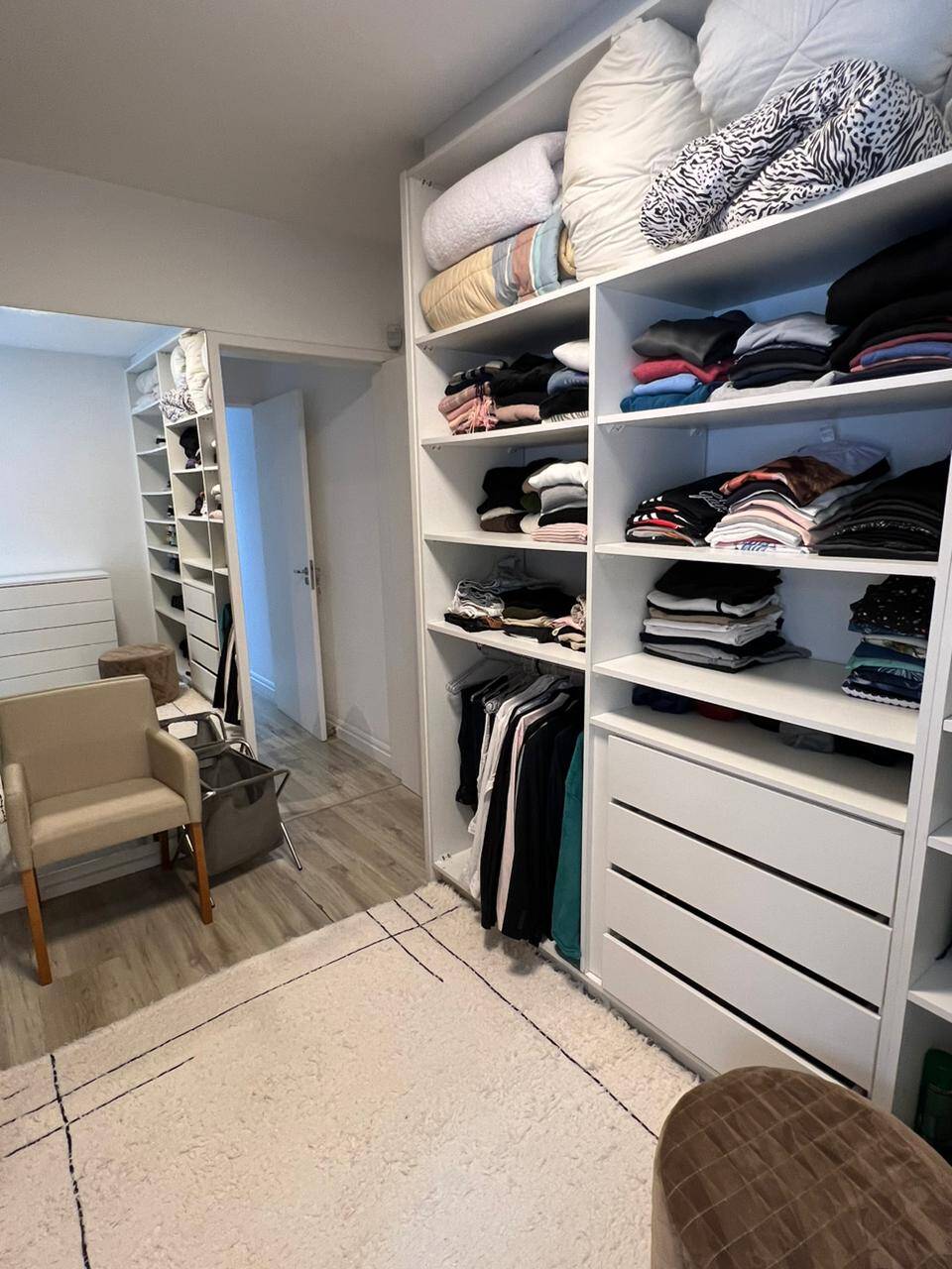 Apartamento à venda com 3 quartos, 210m² - Foto 6