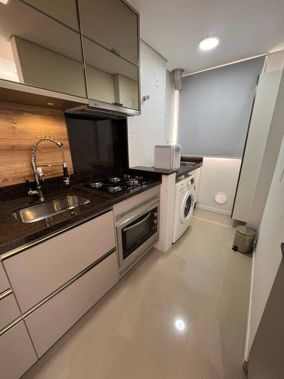 Apartamento à venda com 2 quartos, 75m² - Foto 20